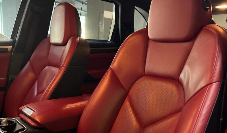 Porsche Cayenne GTS 2014 full