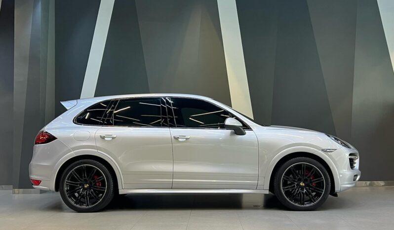 Porsche Cayenne GTS 2014 full