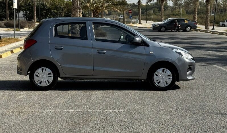 Mitsubishi Space Star 2021 full