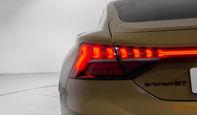 Audi e-tron GT 2023 full