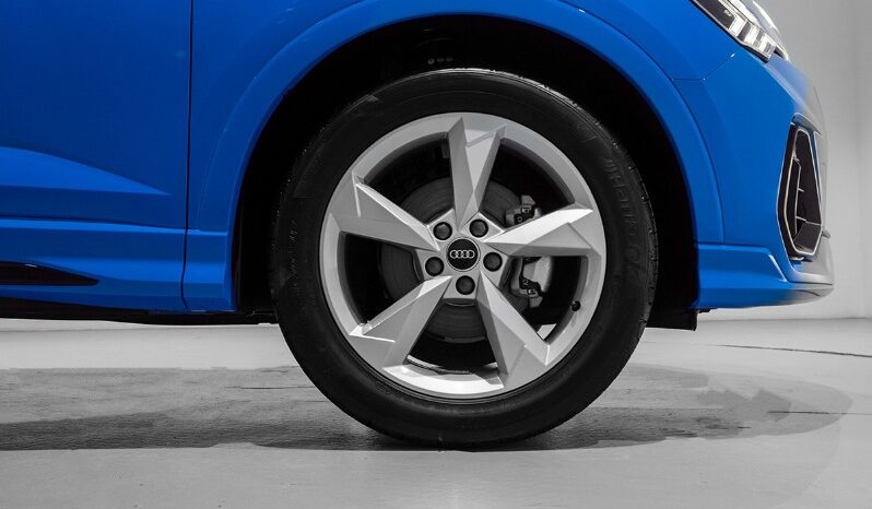 Audi Q3 2023 full