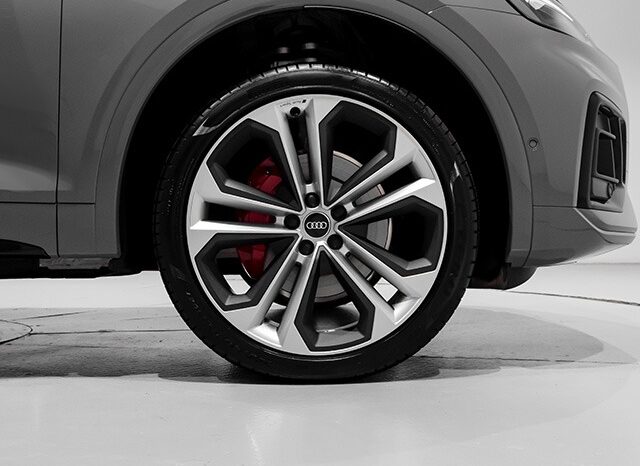 Audi Q5 2022 full