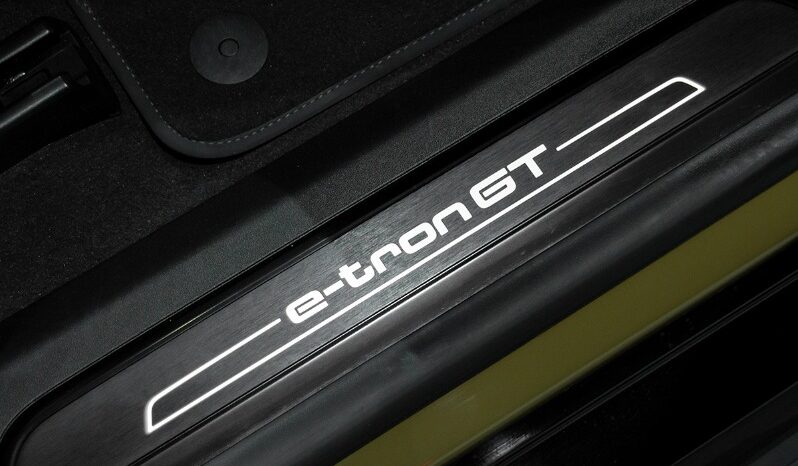 Audi e-tron GT 2023 full