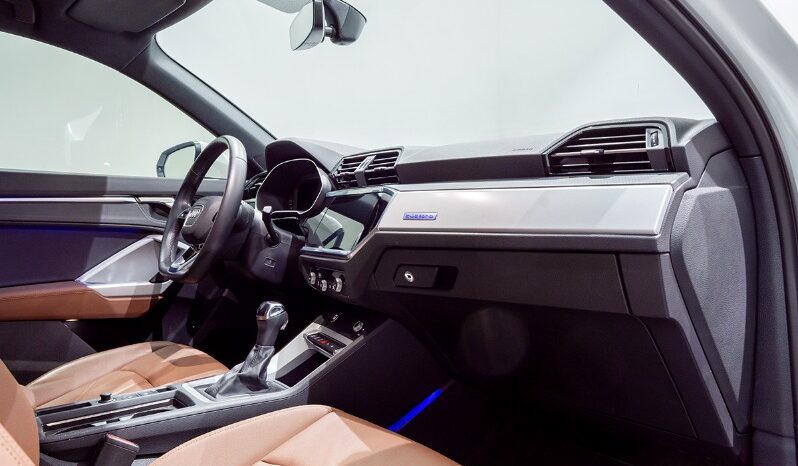 Audi Q3 2022 full