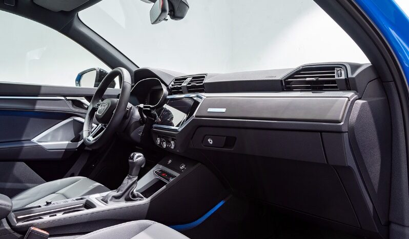 Audi Q3 2023 full