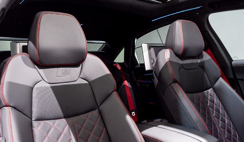 Audi S8 2023 full