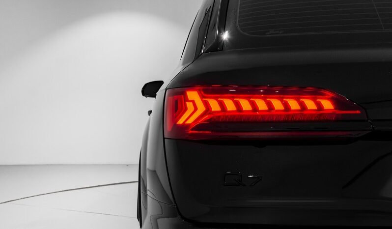 Audi Q7 2022 full