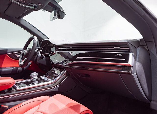 Audi Q8 2023 full