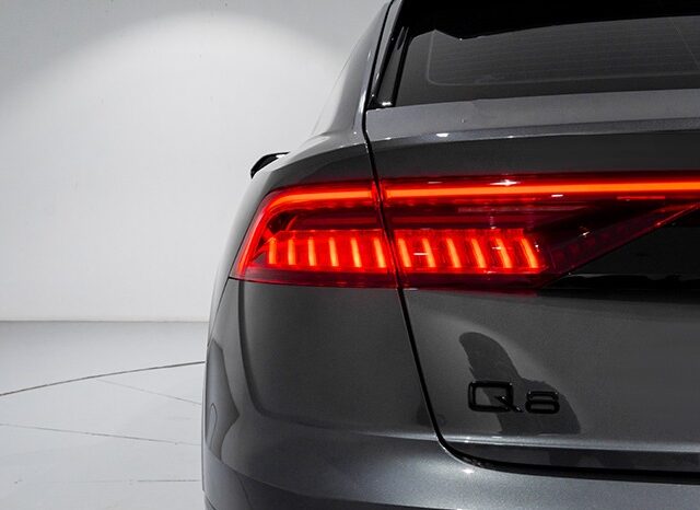 Audi Q8 2023 full