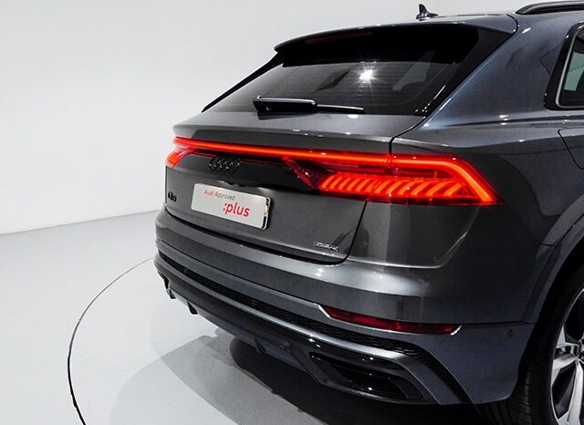 Audi Q8 2023 full