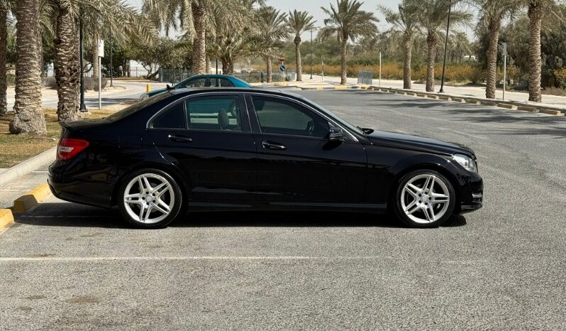 Mercedes Benz C200 2013 full