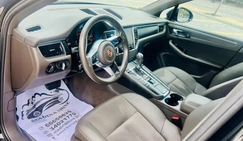 Porsche Macan 2017 full