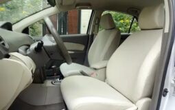 Toyota Yaris 2012 full