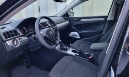Volkswagen Passat 2017 full