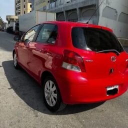 Toyota Yaris 2010 full