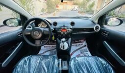 Mazda Mazda 2 2011 full