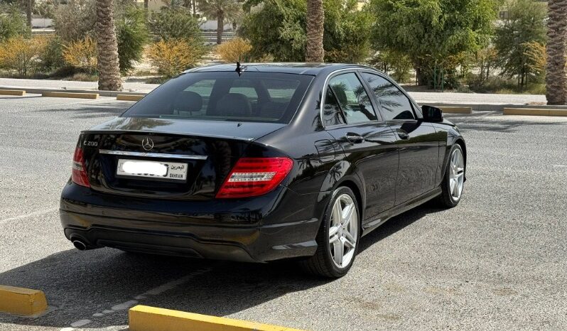 Mercedes Benz C200 2013 full