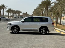 Toyota Land Cruiser 2021 full