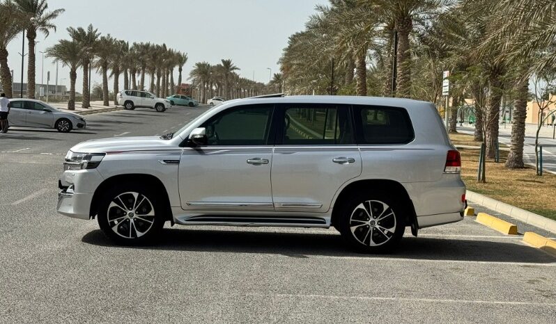 Toyota Land Cruiser 2021 full
