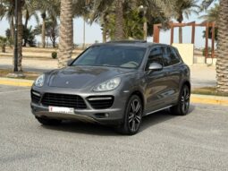Porsche Cayenne 2011 full