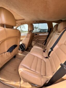 Porsche Cayenne 2011 full