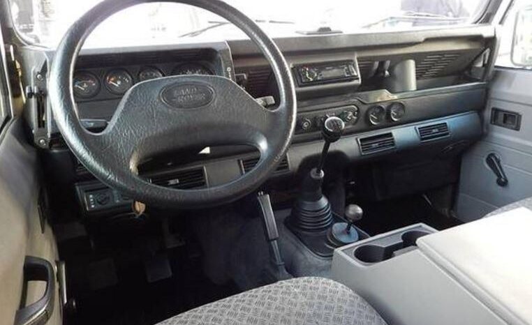 Land Rover Defender 110 2000 full