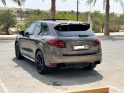 Porsche Cayenne GTS 2014 full
