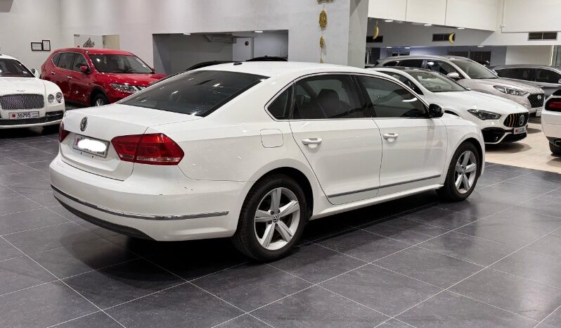 Volkswagen Passat 2014 full