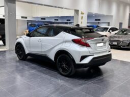 Toyota CH-R Hybrid 2023 full
