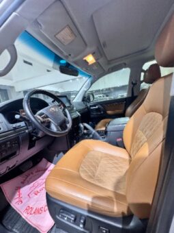 Toyota Land Cruiser 2021 full
