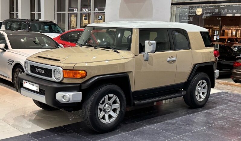Toyota Fj Cruiser 2021 full