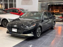 Hyundai Elantra 2021 full