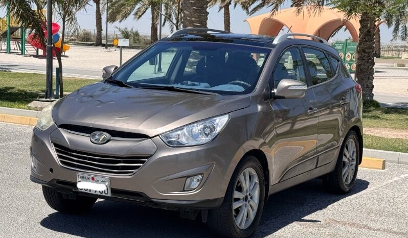 Hyundai Tucson 2013 full