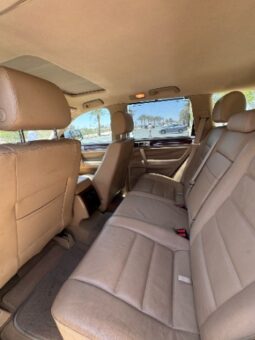 Volkswagen Touareg 2010 full