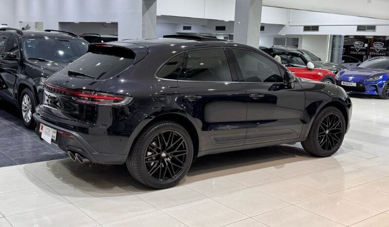 Porsche Macan 2022 full