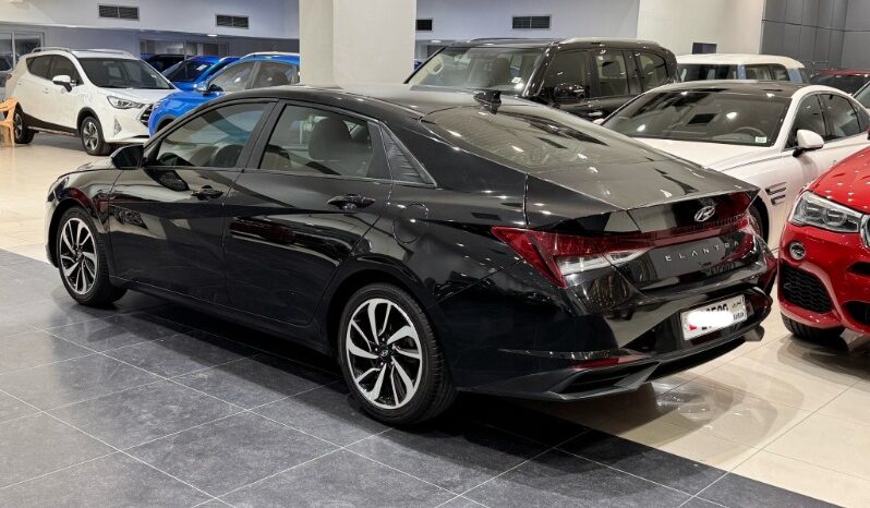 Hyundai Elantra 2021 full