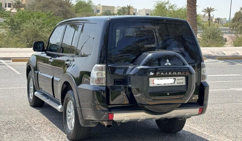 Mitsubishi Pajero 2015 full