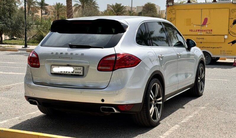 Porsche Cayenne S 2014 full