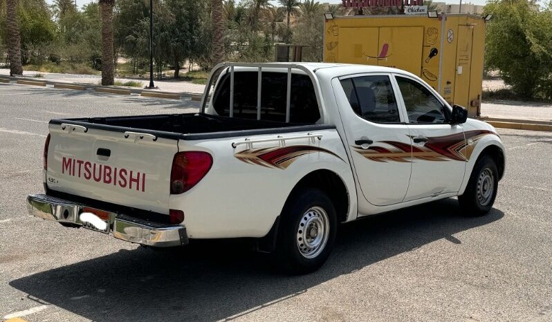Mitsubishi L200 pick up 2014 full