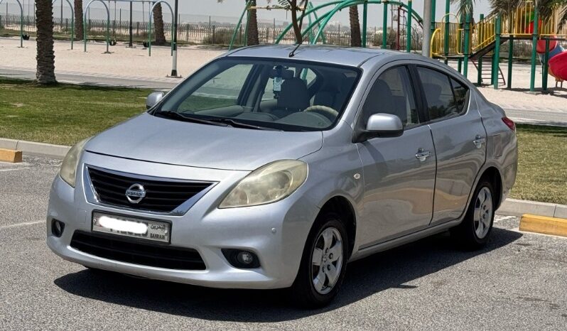 Nissan Sunny 2012 full