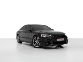 Audi S8 2023