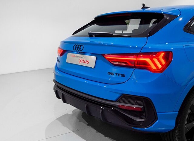 Audi Q3 2023 full
