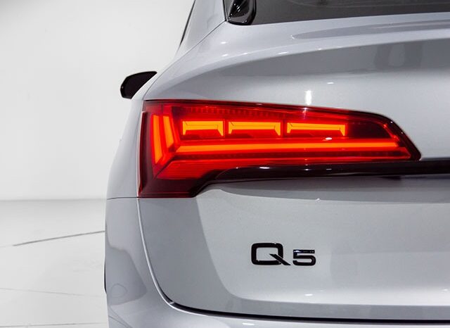 Audi Q3 2023 full