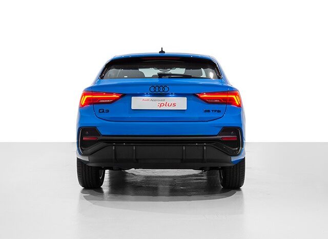 Audi Q3 2023 full