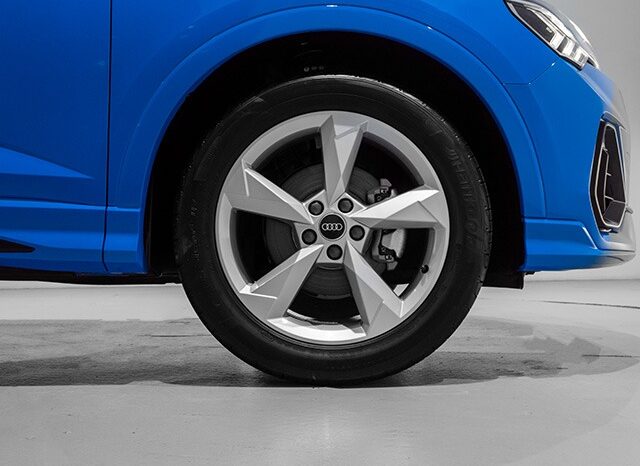 Audi Q3 2023 full