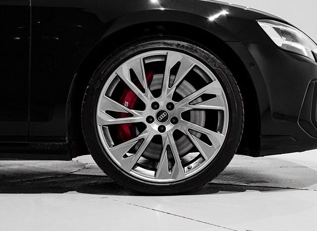 Audi S8 2023 full
