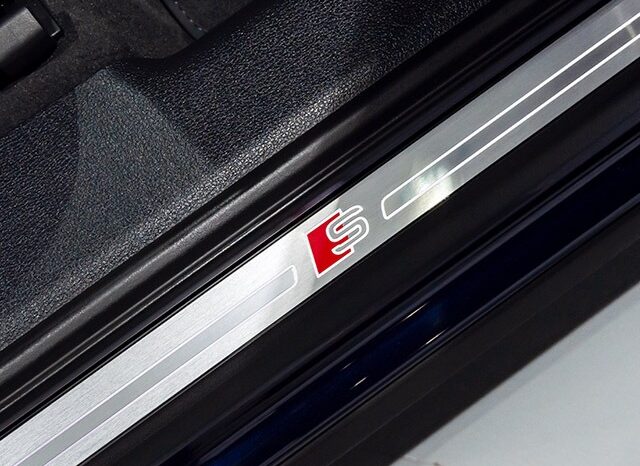 Audi Q3 2022 full