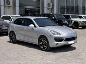 Porsche Cayenne S 2012