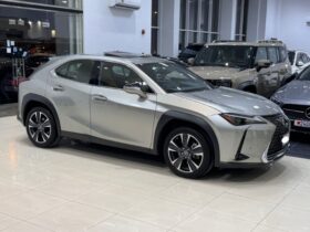 Lexus UX-200 2023