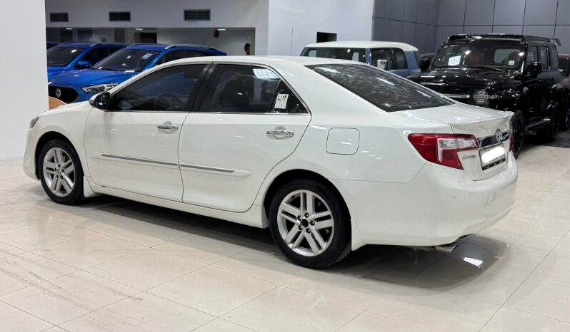 Toyota Camry 2014 full